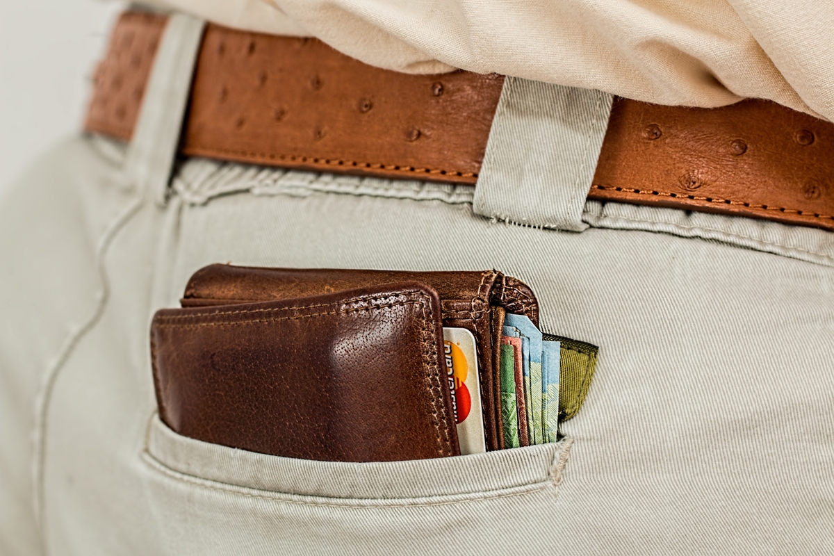 Why Do Men Use Wallets?