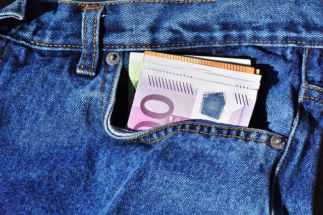 which pocket is the best for wallet